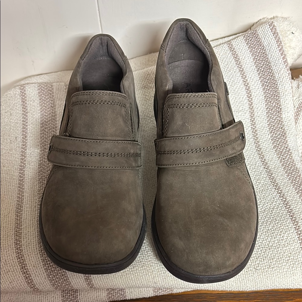 Aravon Brown Loafers with Suede Finish and Slip-On Design